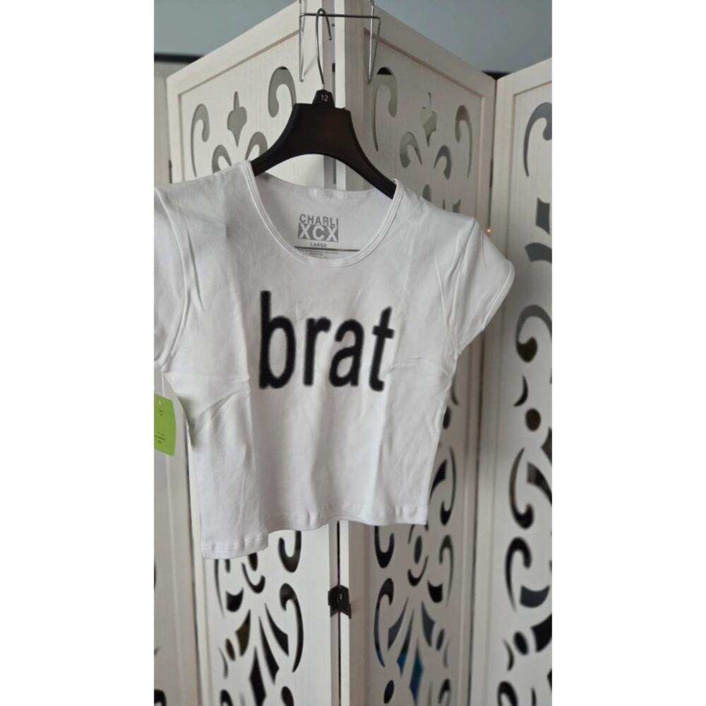 Brat White Graphic Baby Tee Crop Top Charlie XCX Style Women’s Large NWT